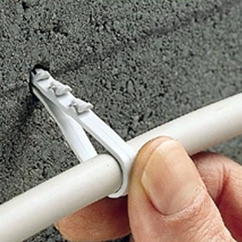 Дюбель-хомут для крепления круглого кабеля 19х25 фото 1