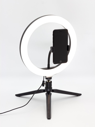 ARTSTYLE TL-601B Светильник настольный кольцевой светодиодный черный  фото 1