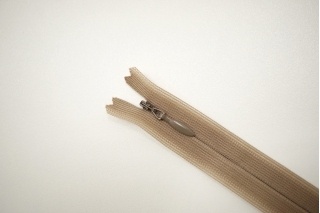 Молния потайная 18-20см бежевая фото 1