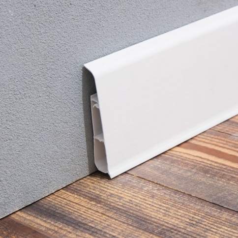 Плинтус Деконика 85мм 2,2м Белый 001 фото 1