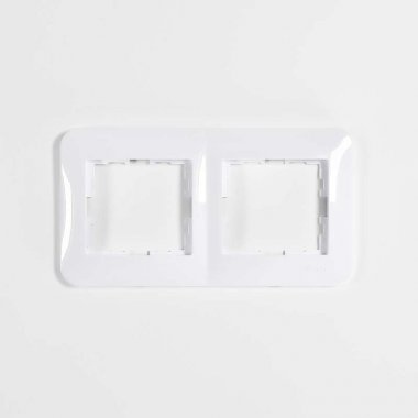 Lezard Рамка 2-ая горизонтальная белая KARINA 708-0200-147 фото 1
