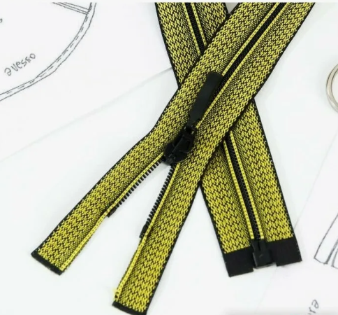Молния "витая" Т6, 1 замок, 70см, декор.тесьма лимон/черная фото 1