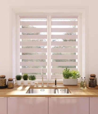 Рулонная штора День-Ночь 42,5х160 карамель фото 1