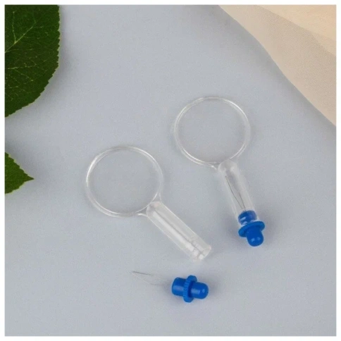 Нитевдеватель с лупой пластик 6,5*3,1см фото 1