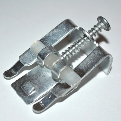 Крепеж для врезной мойки LS05 фото 1